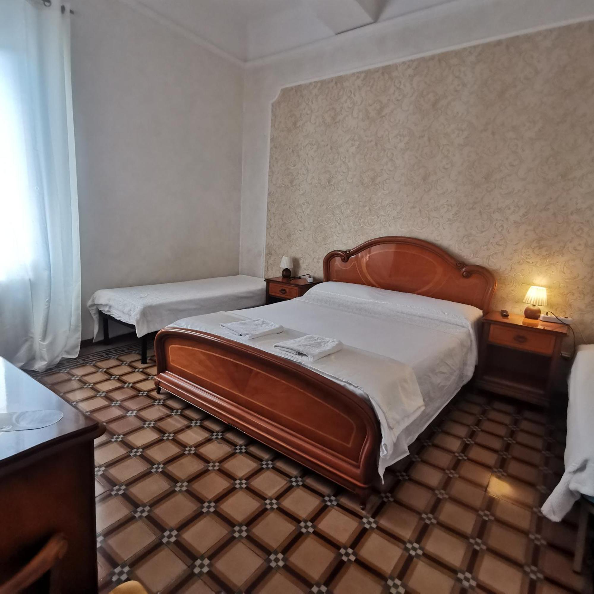 Albisola Bed And Breakfast Albisola Superiore Eksteriør bilde